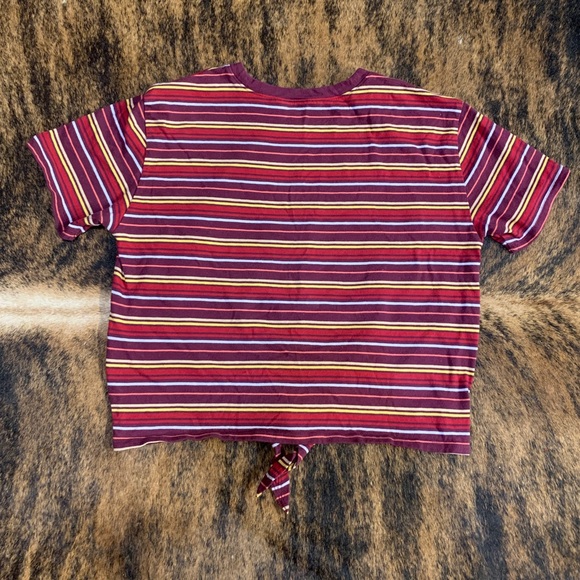 Hollister size Medium striped tie front crop shirt. Maroon, red, yellow, blue - Picture 6 of 6